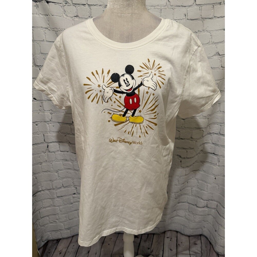 Walt Disney World Parks T-Shirt Size 1X White Graphic Mickey Mouse Fireworks
